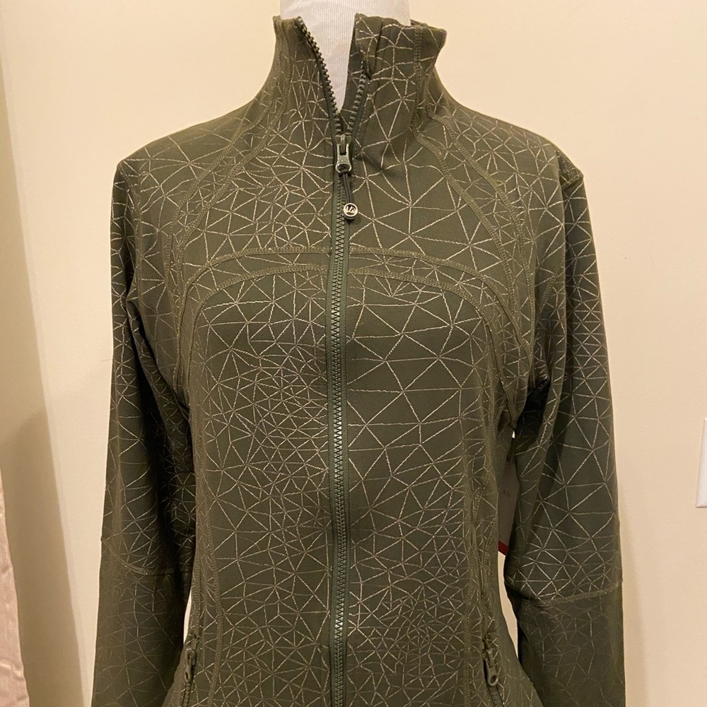 Queenieke jacket NWT RARE and tank. LULU Dupes: